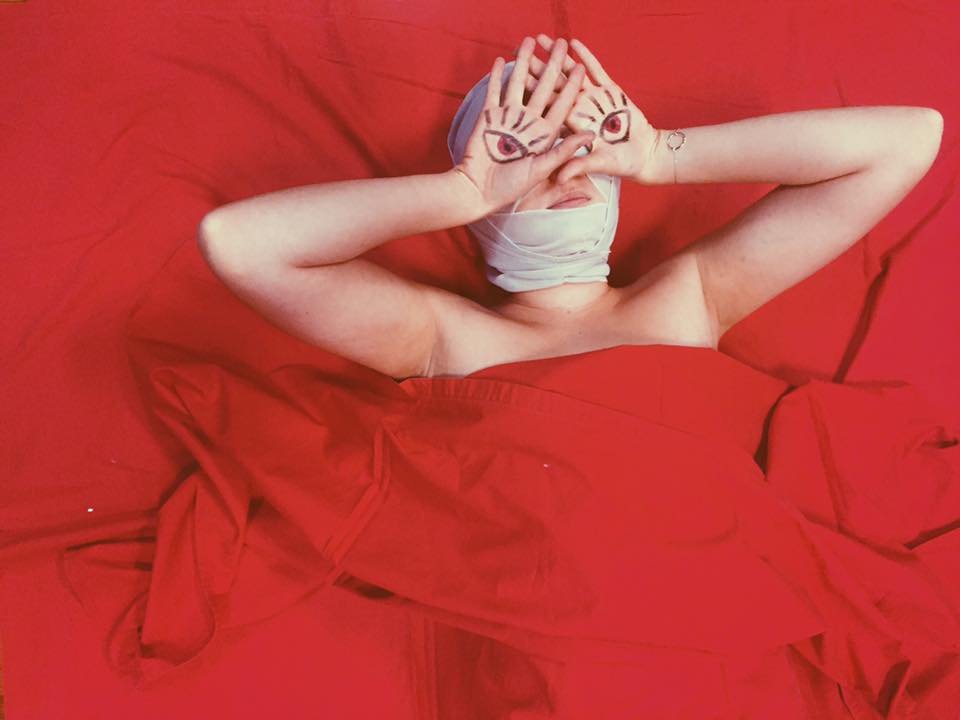 What do my eyes see when they're closed - dir. artistique Leonor Guise Carvalho (2018)